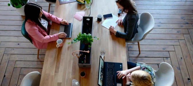 Kostenbesparing in IT procurement